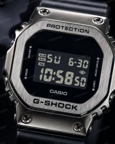 GM-5600U-1ER Casio Mens G-Steel Digital Negative Display 43mm