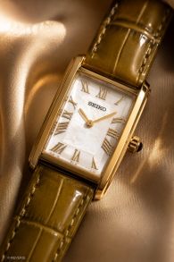 SWR100P1 Seiko Ladies Golden Mother-of-Pearl Roman Rectangular 22mm