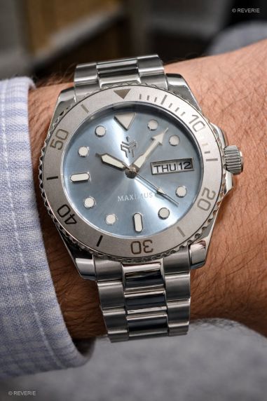 Spartos Maximus Sapphire Ice Blue Sunray SPW8303