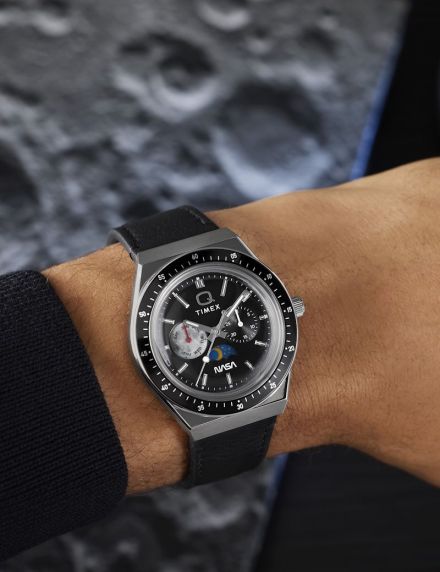 Timex Q Nasa 40mm TW2Y56800